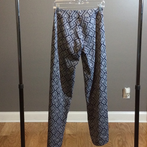XS Persifor navy geometric print stretch wide leg pants - Picture 6 of 15